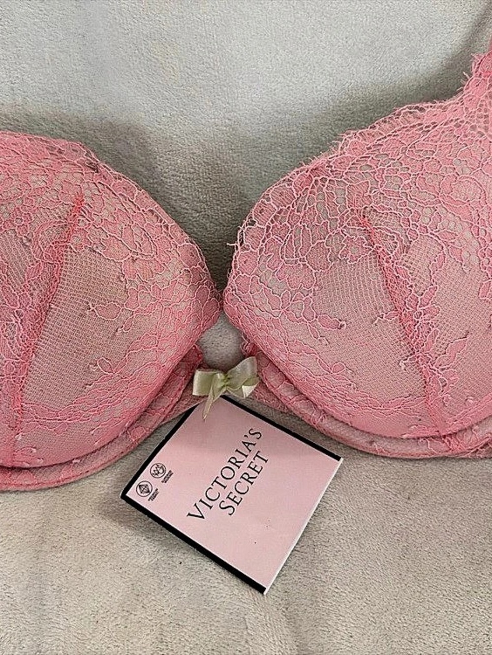 Victoria's Secret Very Sexy Push-Up Bra Pink 32D